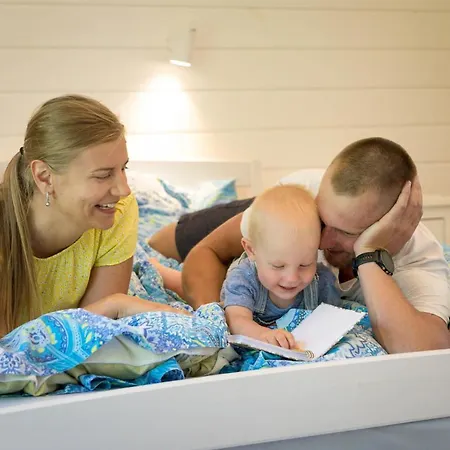 בית נופש Piesta Riverside In Soomaa Region *