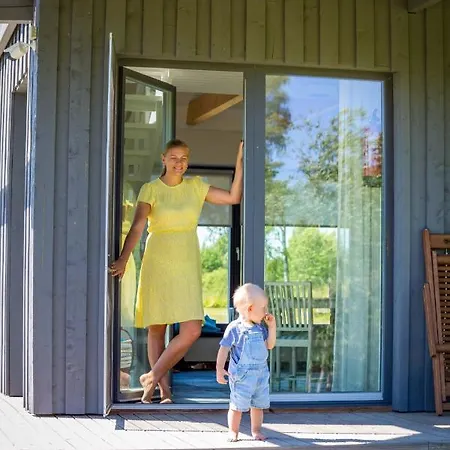 Piesta Riverside In Soomaa Region בית נופש *