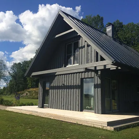 בית נופש Piesta Riverside In Soomaa Region *