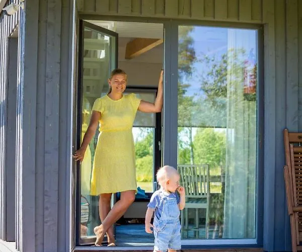 Piesta Riverside In Soomaa Region Feriehus *